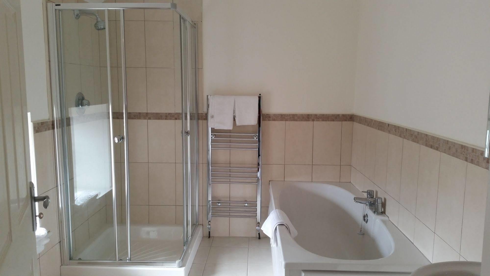 New Forest Estate Lodges Tyrrellspass Luaran gambar