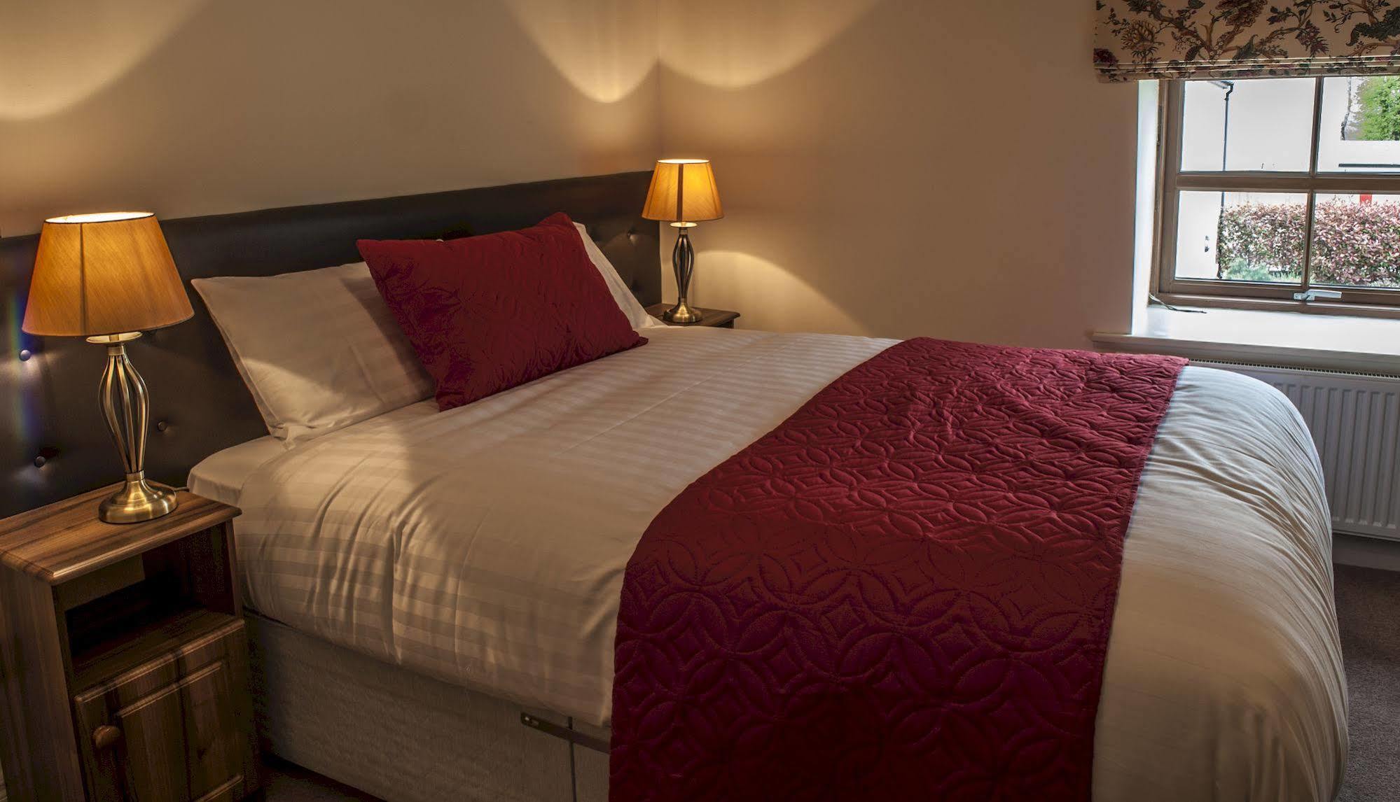 New Forest Estate Lodges Tyrrellspass Luaran gambar