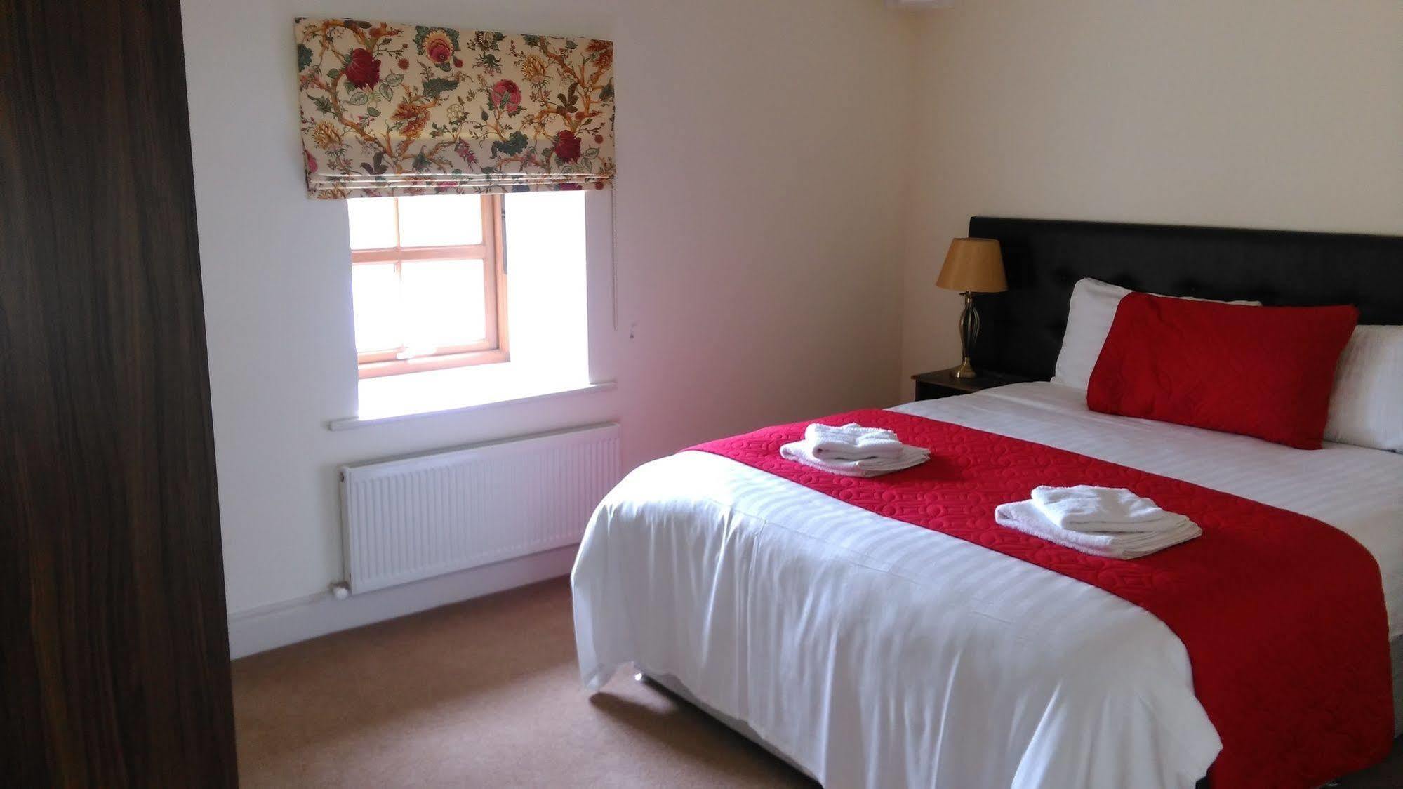 New Forest Estate Lodges Tyrrellspass Luaran gambar